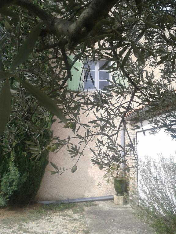 La Petite Maison De Marie Louise Lauris Стая снимка